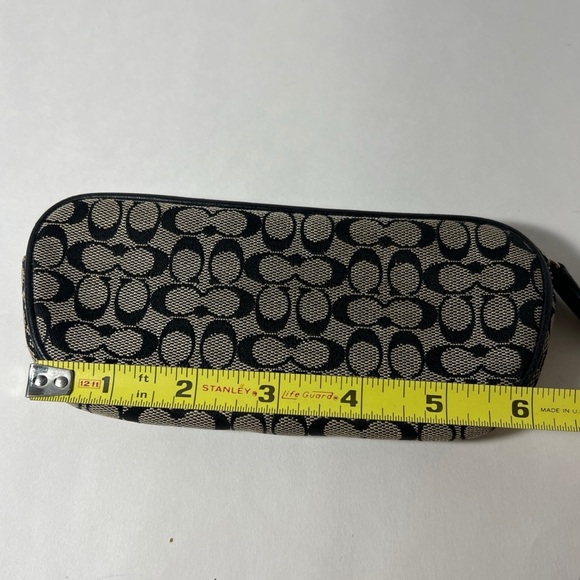 Coach Black and Gray - Picture 4 of 9